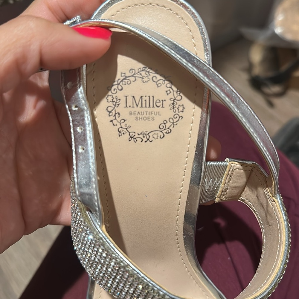 Elegant Silver Rhinestone Heels - Picture 2 of 5
